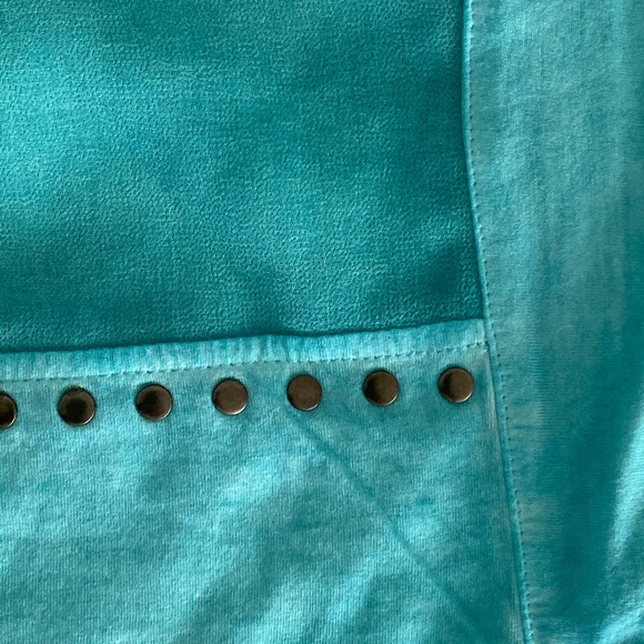 Tribal pullover top - Picture 6 of 8